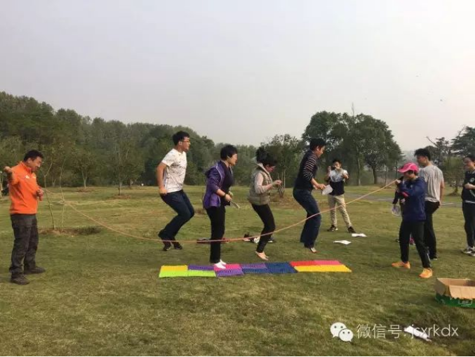 東南大學研究生在體育公園舉行的趣味定向越野活動